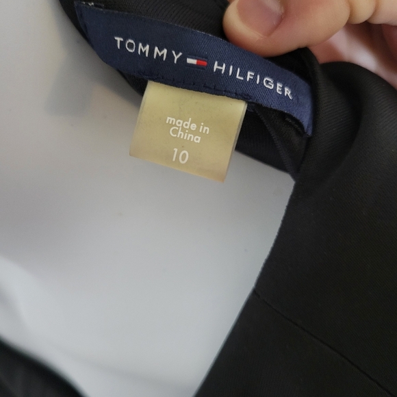 Tommy Hilfiger Black Sleeveless Dress with Black/Gold Buttons Size 10 - Picture 4 of 7